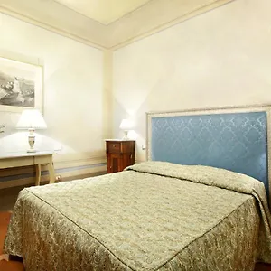https://bb-amalia-suites.it-tuscanyhotel.com
